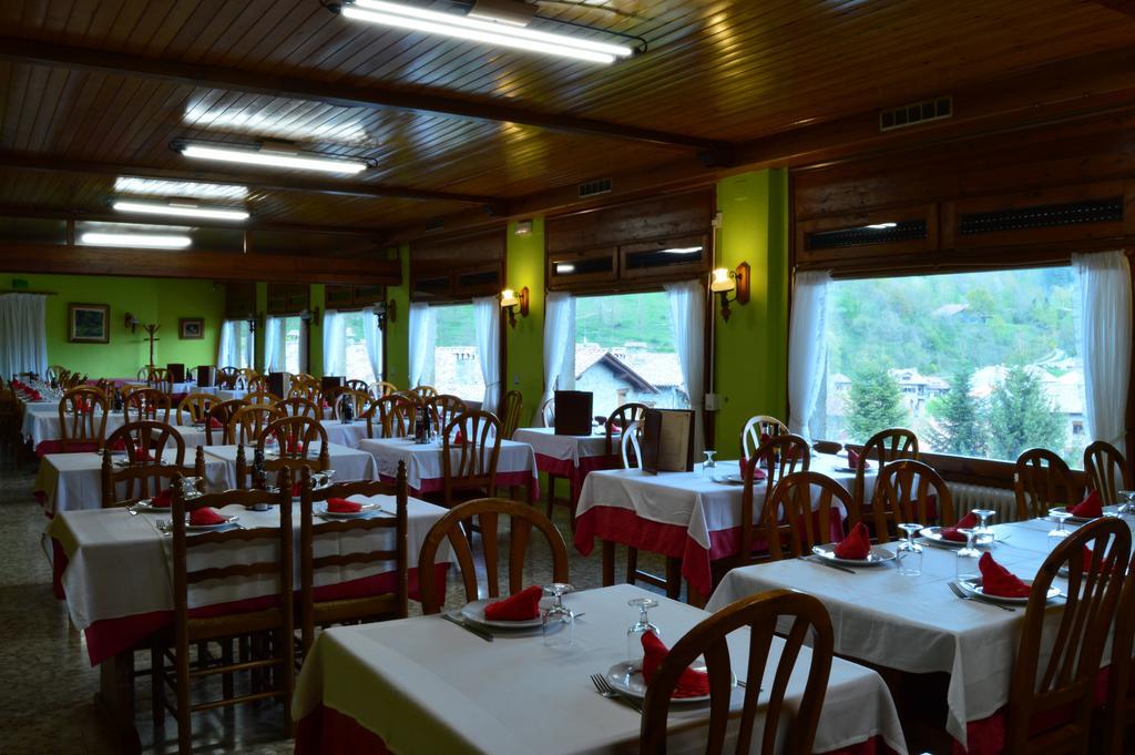 Hostal L'Escon Llanars Buitenkant foto