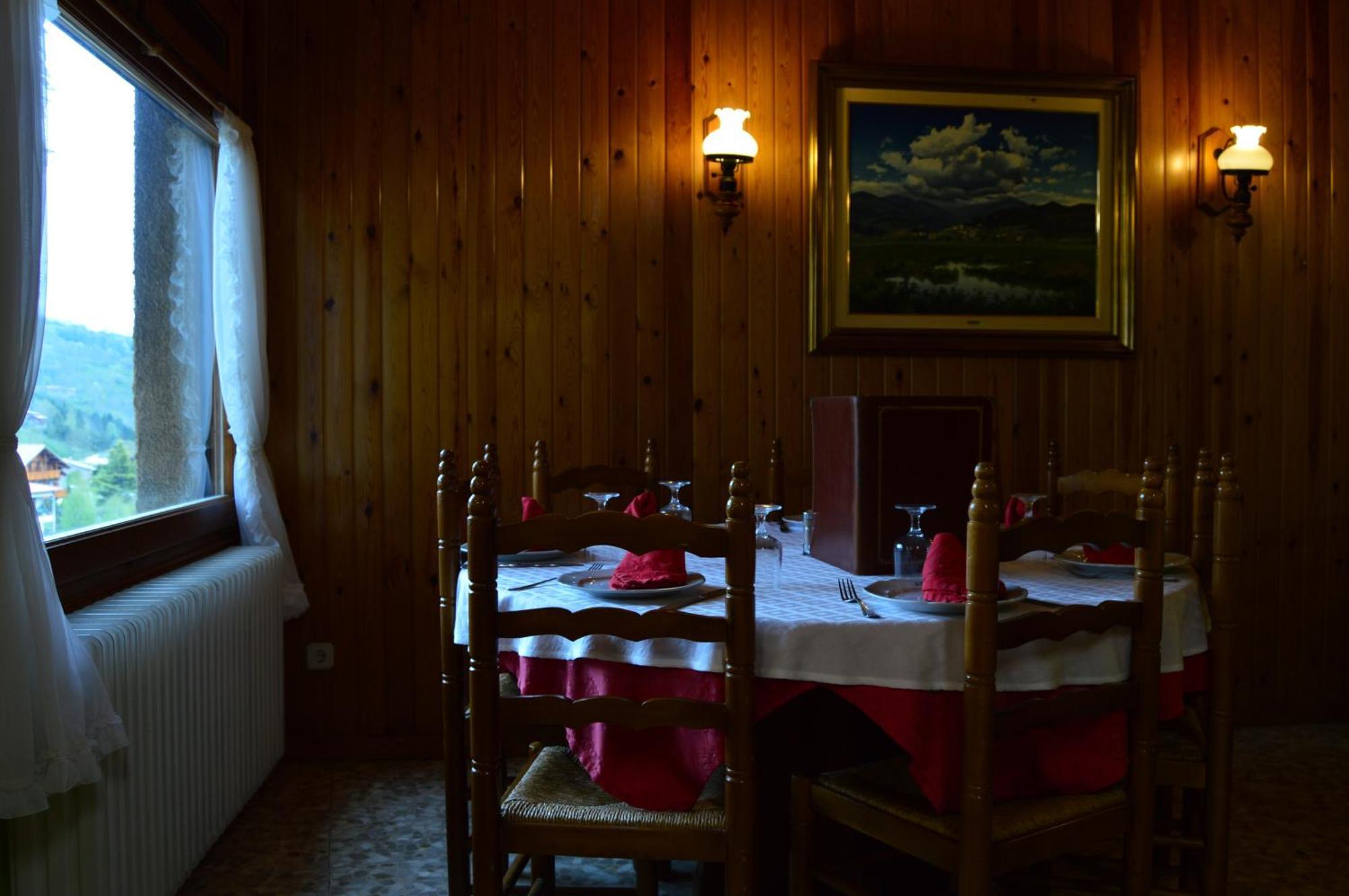 Hostal L'Escon Llanars Buitenkant foto
